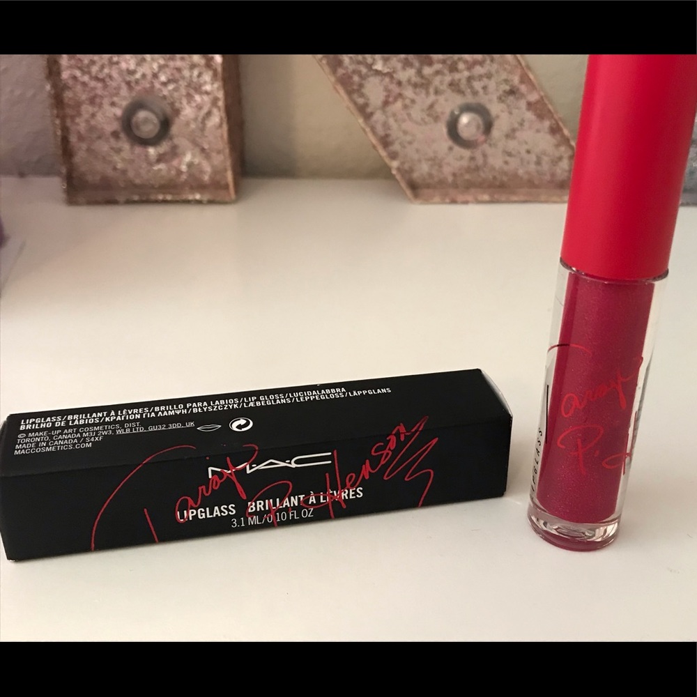 MAC  Taraji P. Henson Viva glam lipglass